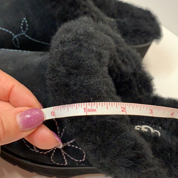 NEW Vintage UGG Mules - Picture 10 of 13